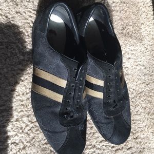 Used Gucci sneakers black i